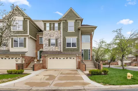 36 Bradford, Dearborn, MI 48126