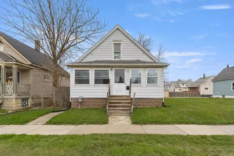 736 Ford Ave, Wyandotte, MI 48192