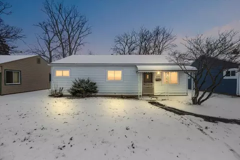 6306 Gilman St, Garden City, MI 48135
