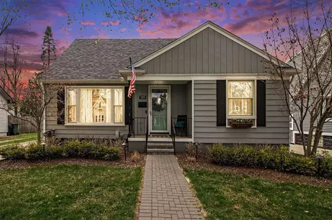 1211 N Maple Ave, Royal Oak, MI 48067