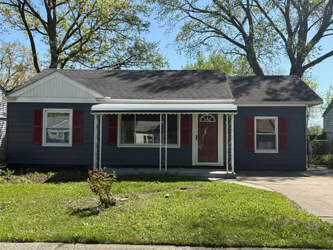 26110 Nagel St, Roseville, MI 48066