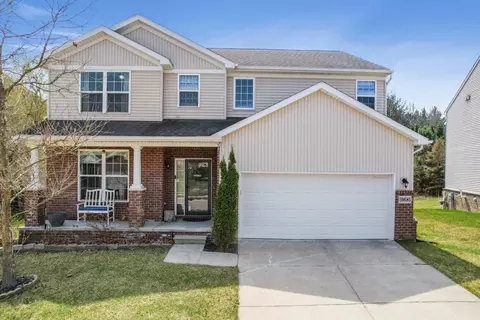 59685 Twin Pines Dr, Lyon, MI 48165