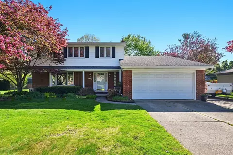 37232 Kelly Rd, Clinton Township, MI 48036