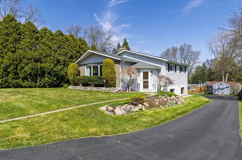 3631 Dearborn Ave, Rochester Hills, MI 48309