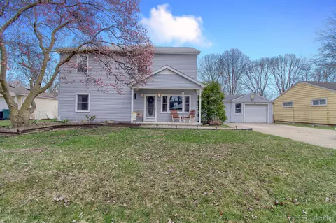 9078 Brookline Ave, Plymouth, MI 48170