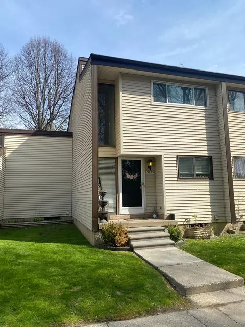 5225 Orchard Grove Dr, Mundy, MI 48507