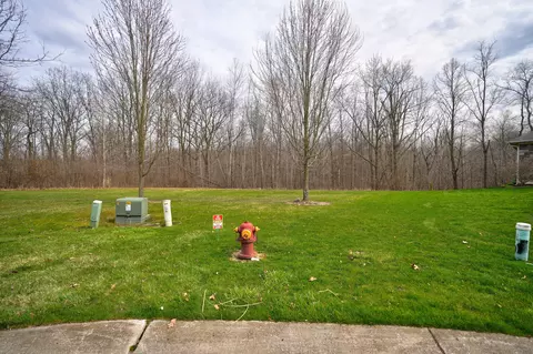 Vl Lost Oak Crt, Grand Blanc, MI 48439