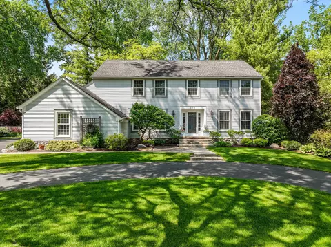 773 Woodchester Dr, Bloomfield Township, MI 48304