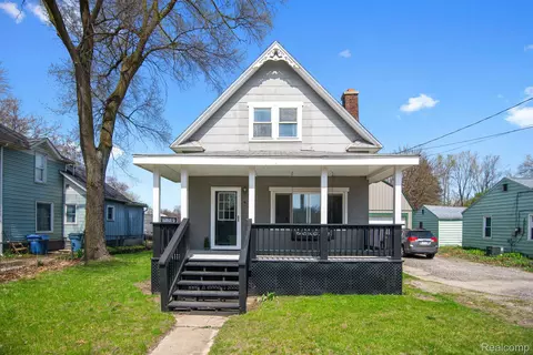 185 E State St, Montrose, MI 48457