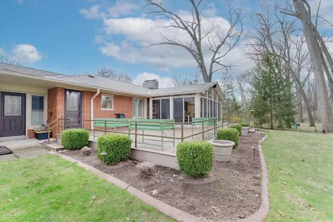 488 Orchardale Dr, Rochester Hills, MI 48309