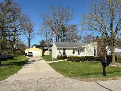 3748 Dearborn Ave, Rochester Hills, MI 48309