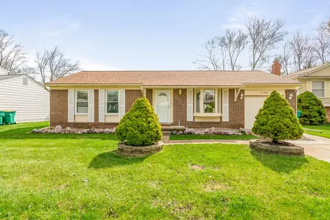 5745 New Meadow Dr, Ypsilanti, MI 48197