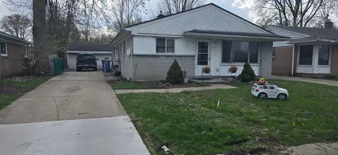 26177 Andover St, Inkster, MI 48141