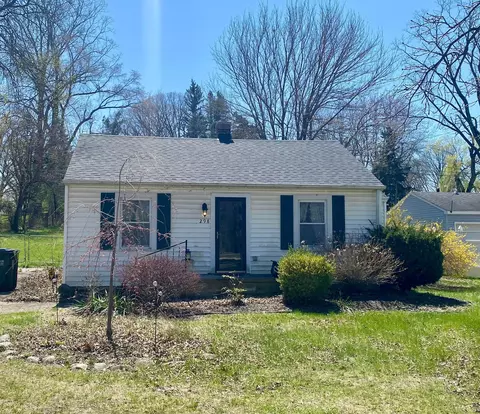 298 E Tienken Rd, Rochester Hills, MI 48306