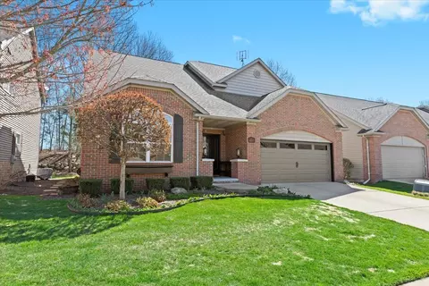 4583 Spring Mountain Dr, Brighton, MI 48116