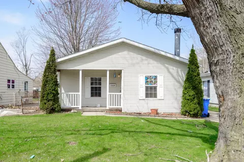 25660 Currier St, Dearborn Heights, MI 48125