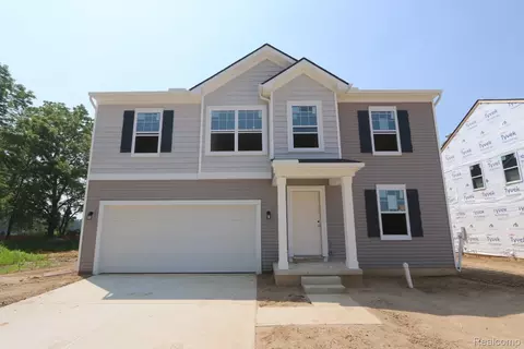 680 Countryside Dr, Chelsea, MI 48118