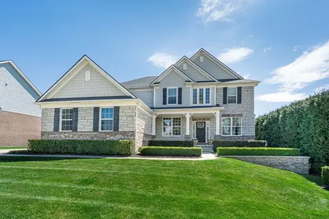 2098 Logan Dr, Rochester Hills, MI 48309