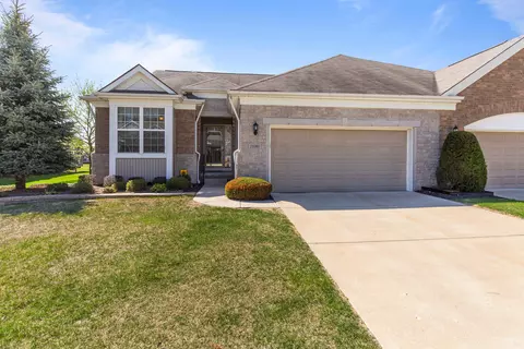 23260 Streamview St 79 113 St #79, Macomb, MI 48042