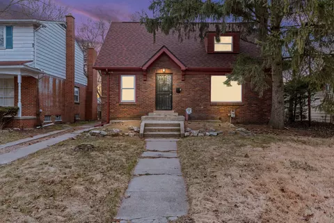15730 Oakfield St, Detroit, MI 48227