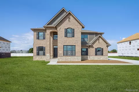 11997 Moore Ln, Washington, MI 48094