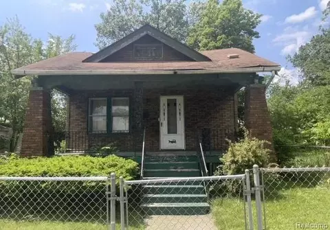 9129 Prairie St, Detroit, MI 48204
