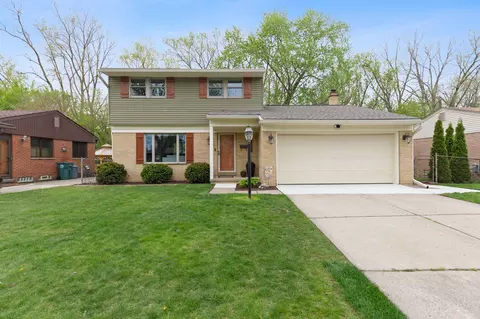 9193 Hackberry Ave, Plymouth, MI 48170