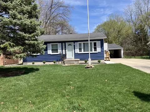 2868 20th Ave, Port Huron, MI 48060