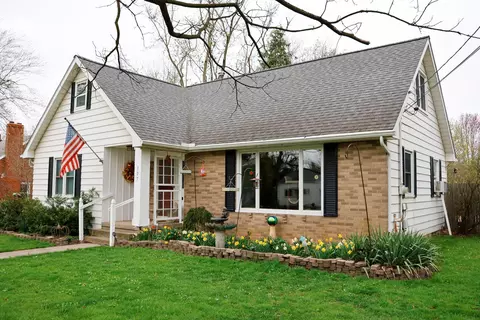 307 S Bridge St, Linden, MI 48451