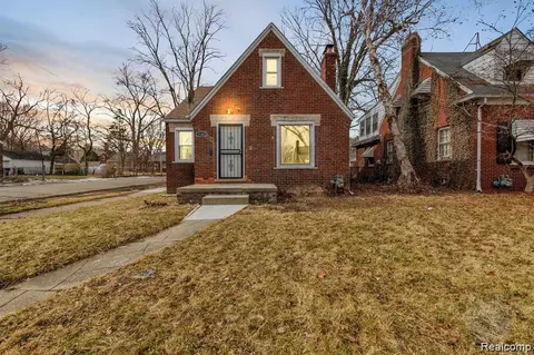 11303 Roxbury St, Detroit, MI 48224