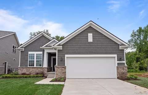 3058 Sheffield Cir, Village Of Clarkston, MI 48346