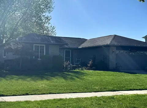 18788 Gill Rd, Livonia, MI 48152