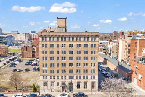 2915 John R St #407, Detroit, MI 48201
