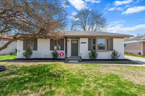 14802 Annapolis Dr, Sterling Heights, MI 48313