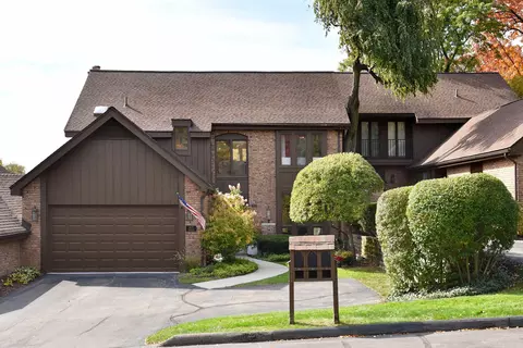 1875 Wingate Rd, Bloomfield Hills, MI 48302