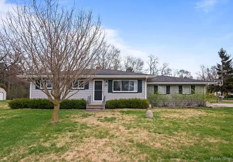 4518 Parnell St, Village Of Clarkston, MI 48346
