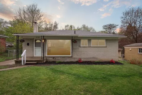 713 Duchess St, Milford, MI 48381