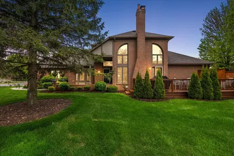 54700 Kingsley Crt Ct, Shelby Township, MI 48316