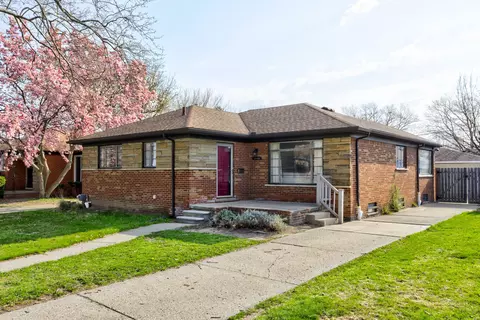 23160 Harding St, Oak Park, MI 48237