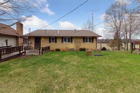 3664 S Lake Dr, Billings, MI 48612