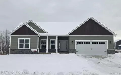13026 River Rock Pass, Fenton, MI 48451