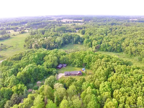 15640 Graves Rd, Unadilla, MI 48169