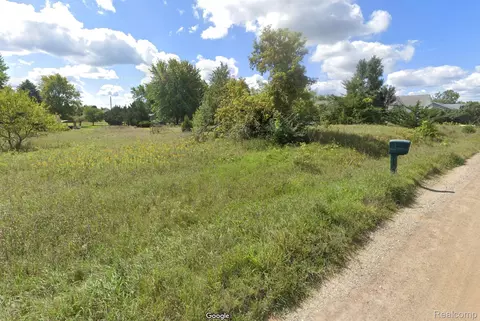 223 Ambler Dr, Brooklyn, MI 49230