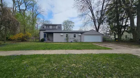 8732 Hugh St, Westland, MI 48185