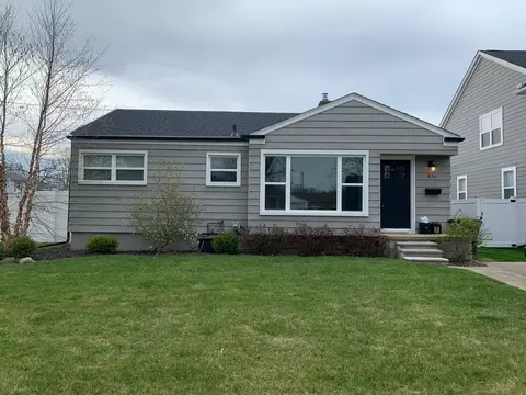 654 Broadacre Ave, Clawson, MI 48017