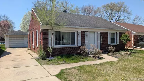 3604 Syracuse St, Dearborn, MI 48124