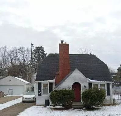2541 Thomas St, Flint, MI 48504