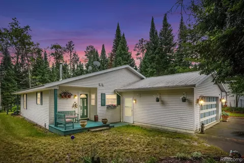 239 Ausable River Trl, Higgins, MI 48653 photo 1