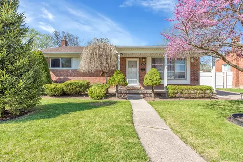 3355 Jarvis Ave, Warren, MI 48091