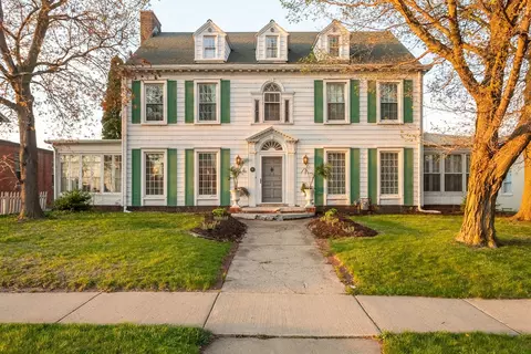 39 Elm Ave, Monroe, MI 48162